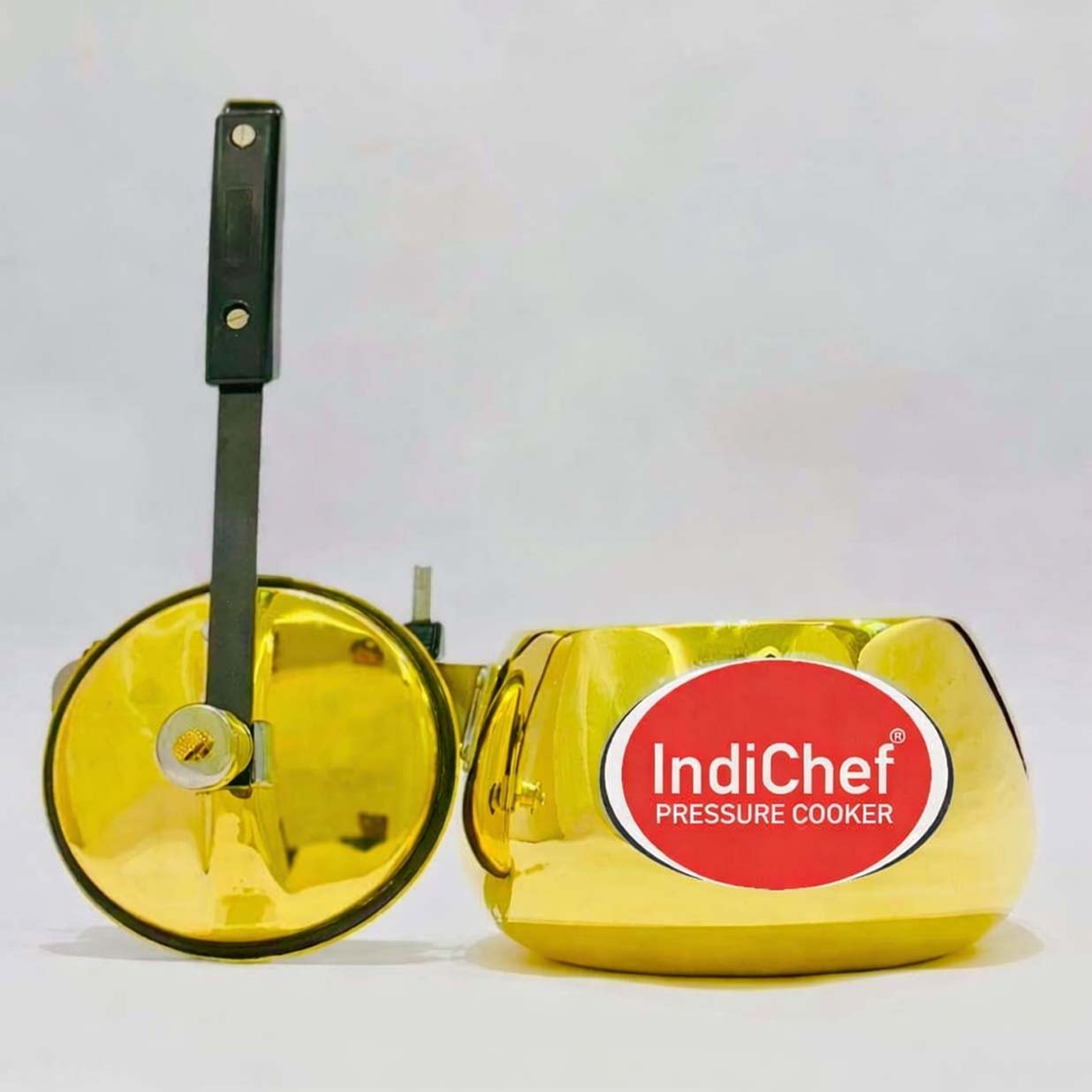 Brass Pressure Cooker (Contura)